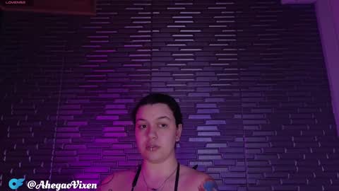 Snapshot of miia_zarate chatting on February 11, 9:03 pm Ma - online show from February 11, 9:03 pm