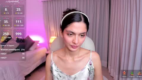 Snapshot of miiaa_evans chatting on December 27, 6:57 am Mia online show from December 27, 6:57 am