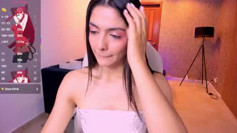 Snapshot of miiaa_evans chatting on September 24, 11:02 am Mia online show from September 24, 11:02 am