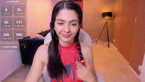 Snapshot of miiaa_evans chatting on October 16, 11:11 am Mia online show from October 16, 11:11 am