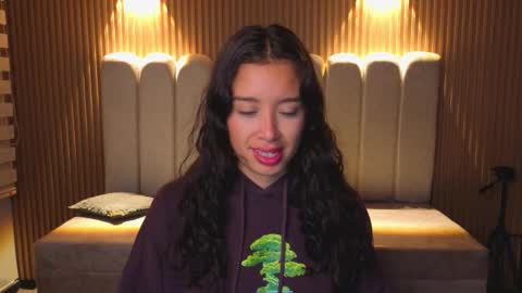 miiaa_evans1 online show from December 21, 11:39 am