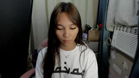 Snapshot of mika_cora chatting on March 2, 2:35 pm MIKA online show from March 2, 2:35 pm