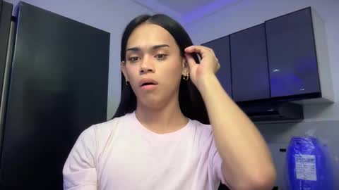 Snapshot of mika_pedersen chatting on October 18, 12:06 pm mika_pedersen online show from October 18, 12:06 pm