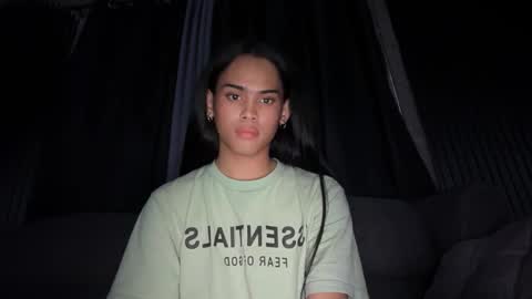 Snapshot of mika_pedersen chatting on December 1, 7:08 pm mika_pedersen online show from December 1, 7:08 pm