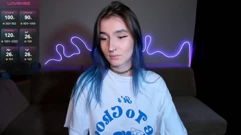 Snapshot of mika_reid chatting on September 28, 4:56 pm Mika online show from September 28, 4:56 pm