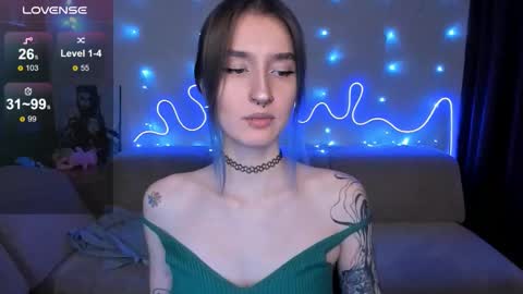 Snapshot of mika_reid chatting on January 14, 4:01 pm Mika online show from January 14, 4:01 pm