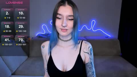 Snapshot of mika_reid chatting on February 3, 10:53 am Mika online show from February 3, 10:53 am