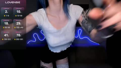 Snapshot of mika_reid chatting on February 21, 2:07 pm Mika online show from February 21, 2:07 pm