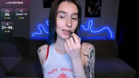 Snapshot of mika_reid chatting on February 24, 12:14 pm Mika online show from February 24, 12:14 pm