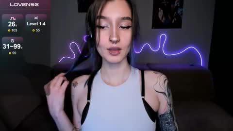 Snapshot of mika_reid chatting on February 25, 3:43 pm Mika online show from February 25, 3:43 pm