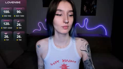 Snapshot of mika_reid chatting on March 2, 12:34 pm Mika online show from March 2, 12:34 pm