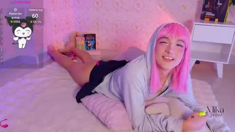 mika_velvet online show from April 18, 4:00 pm