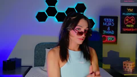 mika_velvet online show from April 21, 9:06 pm