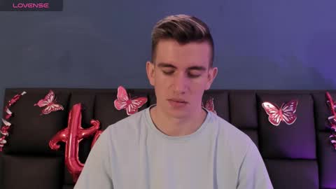 mikael online show from February 14, 3:58 am