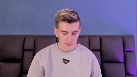 mikael online show from February 19, 3:46 am