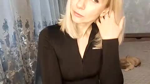 mikamiss online show from January 16, 8:07 am