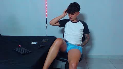 Mike IMDEPENDIENT MODEL online show from October 11, 2:22 am