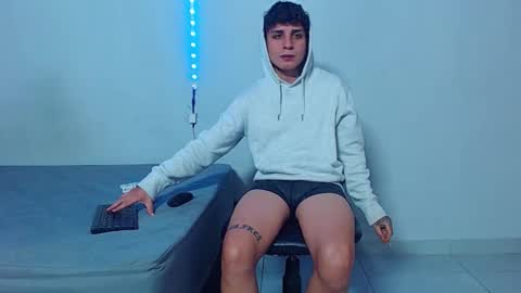 Mike IMDEPENDIENT MODEL online show from October 23, 4:34 am