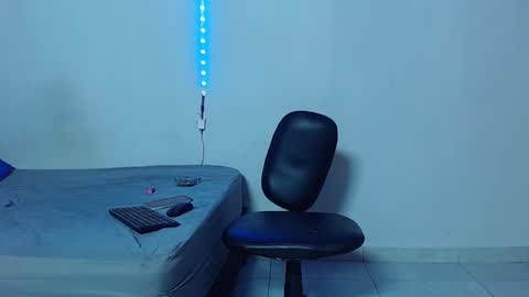 Mike IMDEPENDIENT MODEL online show from October 30, 1:18 am