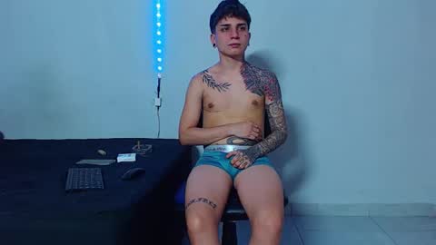 Mike IMDEPENDIENT MODEL online show from November 18, 2:28 am