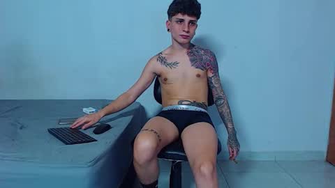 Mike IMDEPENDIENT MODEL online show from December 20, 3:57 am