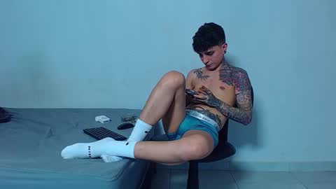 Mike IMDEPENDIENT MODEL online show from December 22, 4:53 am