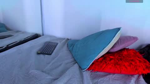 Snapshot of mike_0233 chatting on January 17, 9:39 am Mike 0233 online show from January 17, 9:39 am