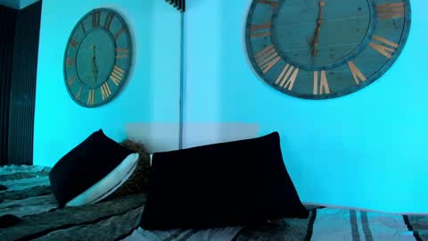 Snapshot of mike_0233 chatting on February 4, 6:57 am Mike 0233 online show from February 4, 6:57 am