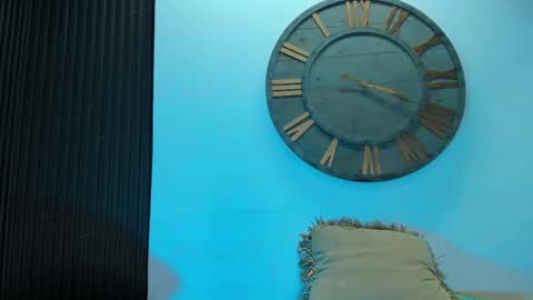 Snapshot of mike_0233 chatting on February 15, 7:38 am Mike 0233 online show from February 15, 7:38 am