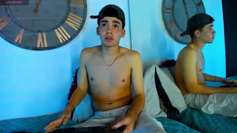 Snapshot of mike_0233 chatting on February 22, 8:50 am Mike 0233 online show from February 22, 8:50 am