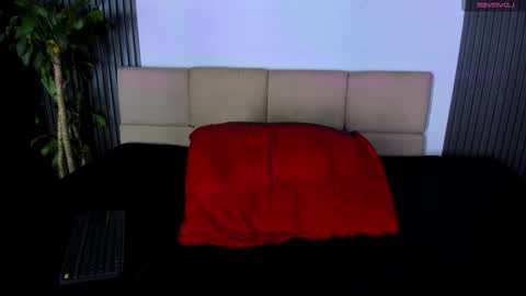 Snapshot of mike_0233 chatting on February 25, 7:31 am Mike 0233 online show from February 25, 7:31 am