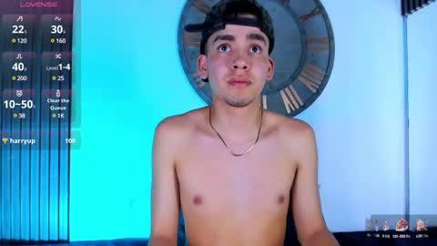 Snapshot of mike_0233 chatting on March 5, 9:49 am Mike 0233 online show from March 5, 9:49 am