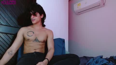 mike_d1030 online show from January 16, 1:27 am