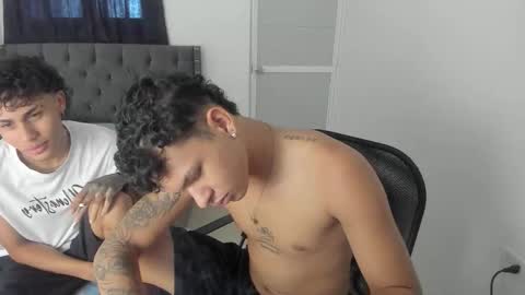 mike_master9 online show from October 14, 5:14 pm