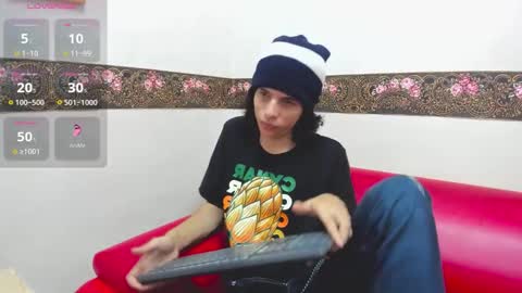 Snapshot of mike_miiller_ chatting on October 21, 7:47 pm I AM KURTT online show from October 21, 7:47 pm