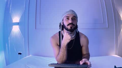 Snapshot of mike_parkerr chatting on November 17, 3:56 am Mike Parker online show from November 17, 3:56 am