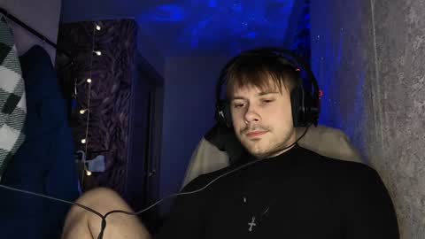 Snapshot of mike_peach chatting on January 12, 1:53 am mike_peach online show from January 12, 1:53 am