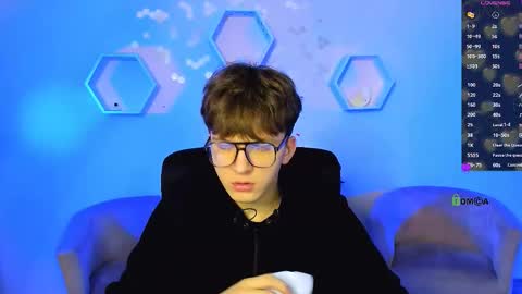 Snapshot of mike_tease chatting on December 1, 8:36 pm Your Mike online show from December 1, 8:36 pm