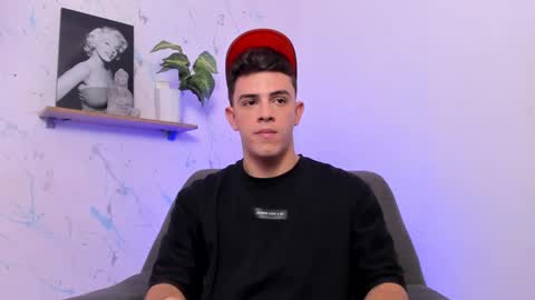 Snapshot of mikecooper_ chatting on December 6, 9:32 am Mike Cooper online show from December 6, 9:32 am