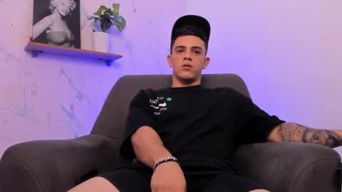 Snapshot of mikecooper_ chatting on February 21, 9:24 am Mike Cooper online show from February 21, 9:24 am