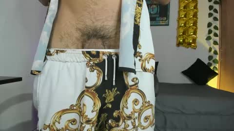 Snapshot of mikee_scooth chatting on December 14, 1:50 am mikee_scooth online show from December 14, 1:50 am