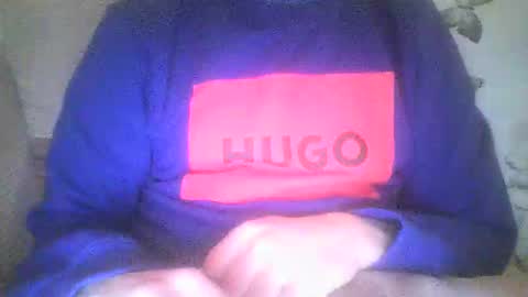 Snapshot of mikehockishuge9 chatting on December 9, 8:33 pm mikehockishuge9 online show from December 9, 8:33 pm