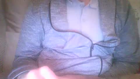 Snapshot of mikehockishuge9 chatting on January 8, 10:58 pm mikehockishuge9 online show from January 8, 10:58 pm