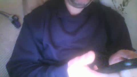 Snapshot of mikehockishuge9 chatting on January 16, 11:37 pm mikehockishuge9 online show from January 16, 11:37 pm