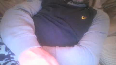 Snapshot of mikehockishuge9 chatting on October 4, 11:03 pm mikehockishuge9 online show from October 4, 11:03 pm