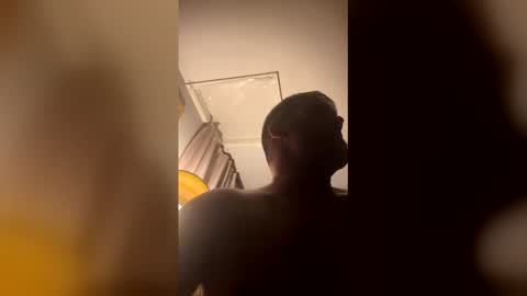 mikehoncho1381 online show from April 21, 9:15 am