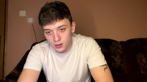 Snapshot of mikelaur chatting on January 6, 7:24 pm MikeLaur online show from January 6, 7:24 pm