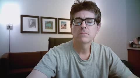 Snapshot of mikewulds chatting on November 14, 1:48 am Mike online show from November 14, 1:48 am