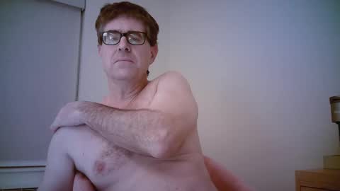 Snapshot of mikewulds chatting on December 4, 2:43 am Mike online show from December 4, 2:43 am