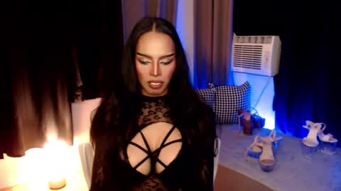Mistress MikeyAlawi online show from December 15, 11:47 am